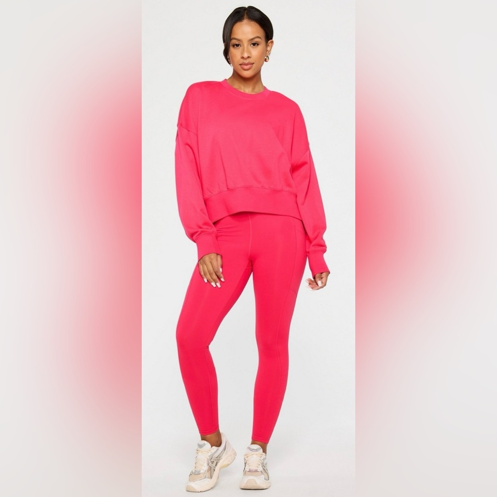 Fabletics Cozy Fleece Crew Neck Sweatshirt | L | NWT | Raspberry Fizz